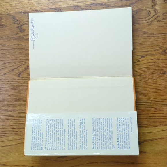 New Strategies For Public Affairs Reporting Hardcover Book Nonfiction Textbook - Picture 4 of 17